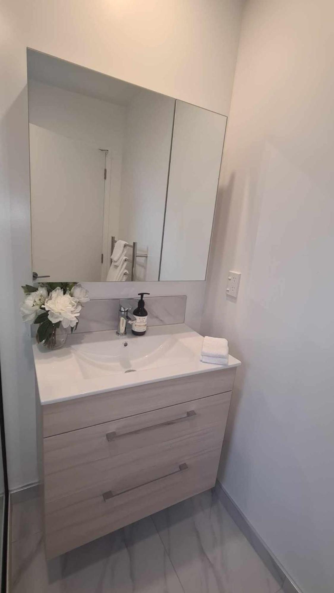 Cute On Cashel 10 Apartamento Christchurch Exterior foto